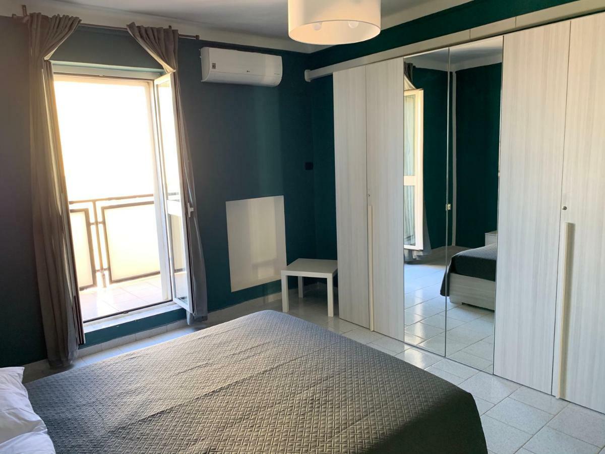 Skandivi Apartment Bari Luaran gambar